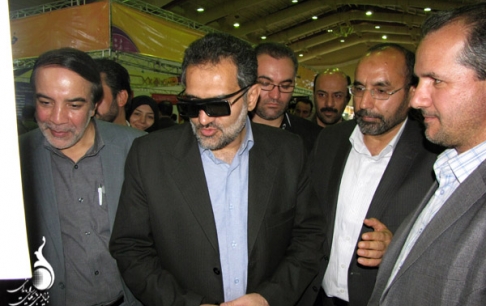 وزیر ارشاد از سومین نمایشگاه استانی بازیهای رایانهای بازدید کرد